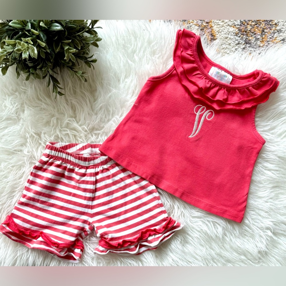 Toddler Girl Matching Shorts Set with Monogram "V" (Size 2T)